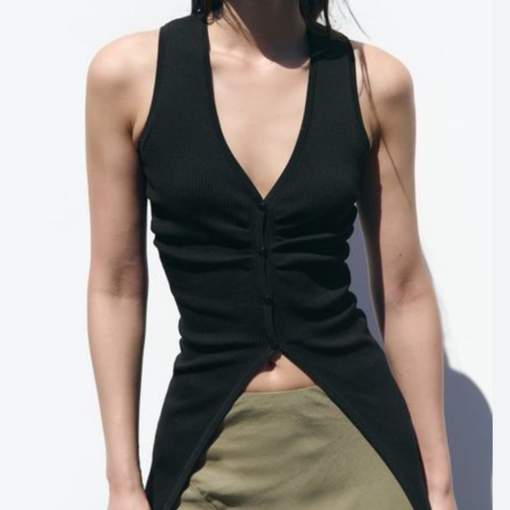 Zara Black Ribbed V-Neck Button Front Tank